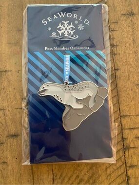 SeaWorld Orlando 2025 Pass Member Ornament